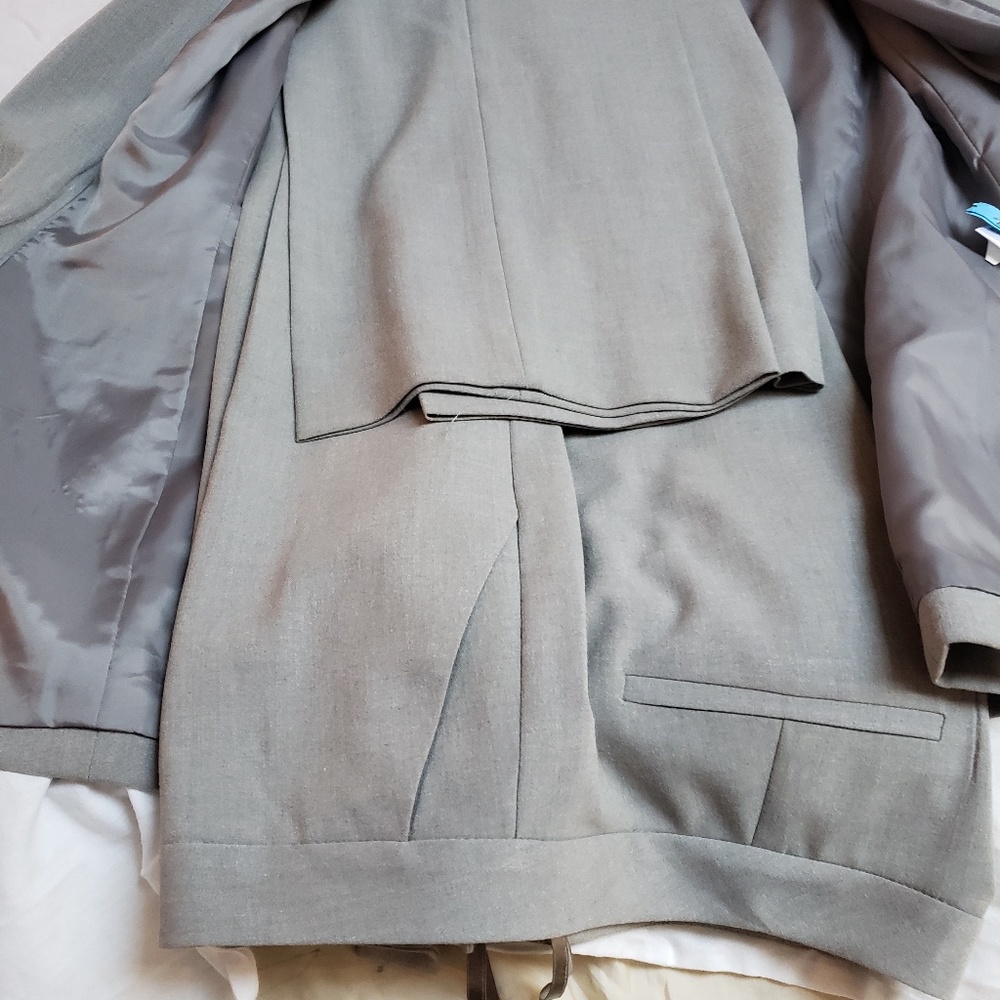 Pant suit - Picture 3 of 4